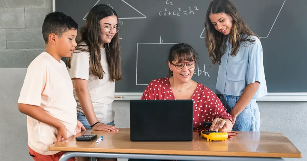 Prompt pronti per insegnanti: 20 richieste a ChatGPT